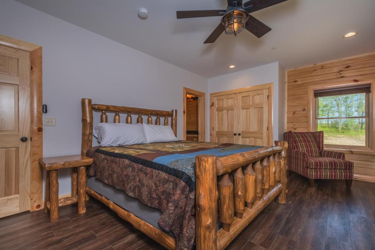 Cjs Mountain Lodge McHenry Ngoại thất bức ảnh